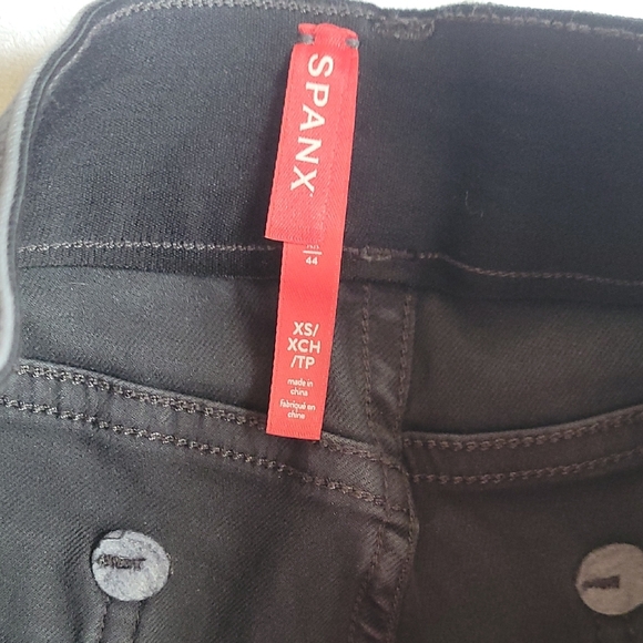 SPANX Charcoal Shorts - Picture 5 of 9